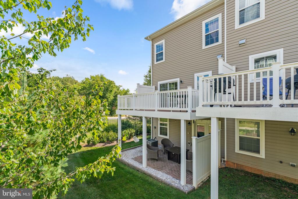 1008 LINDEN DRIVE