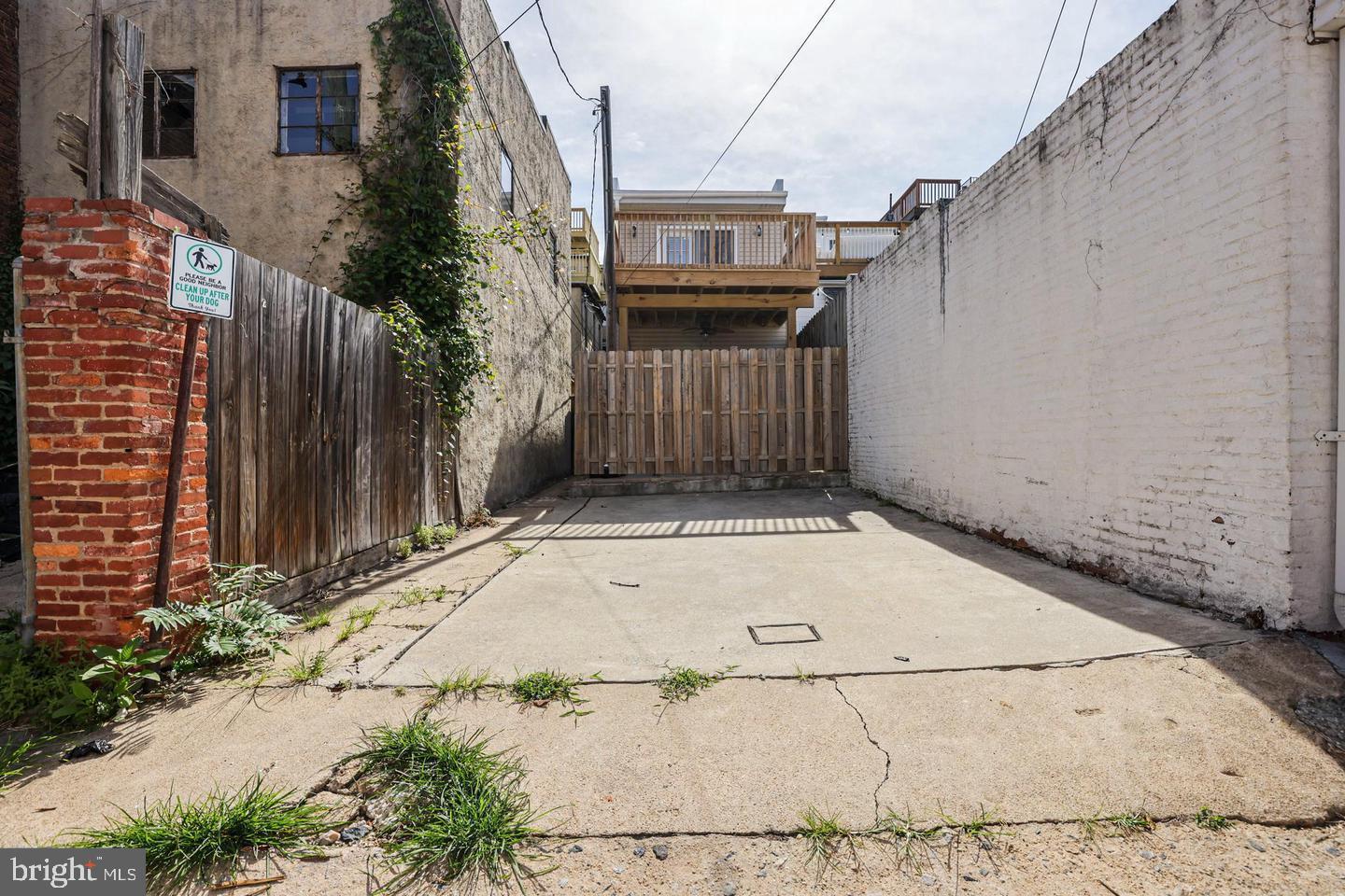 1516 S Charles St
