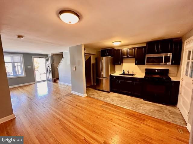 1044 Rockhill Ave