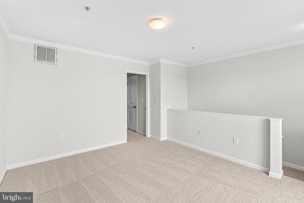 4615 DILLON PLACE