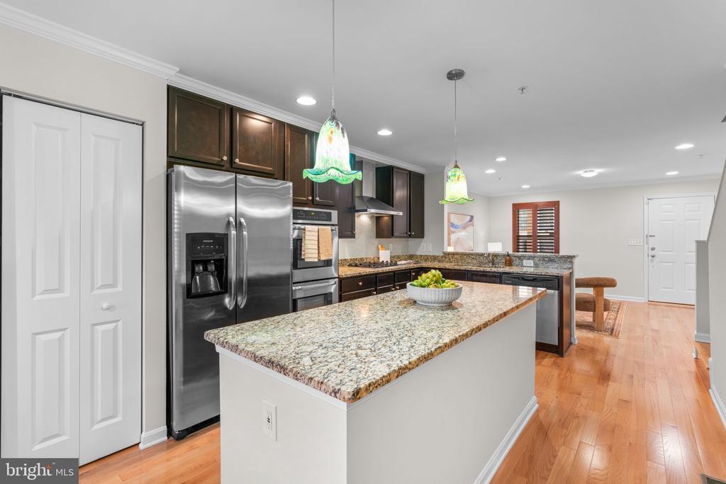 4615 DILLON PLACE