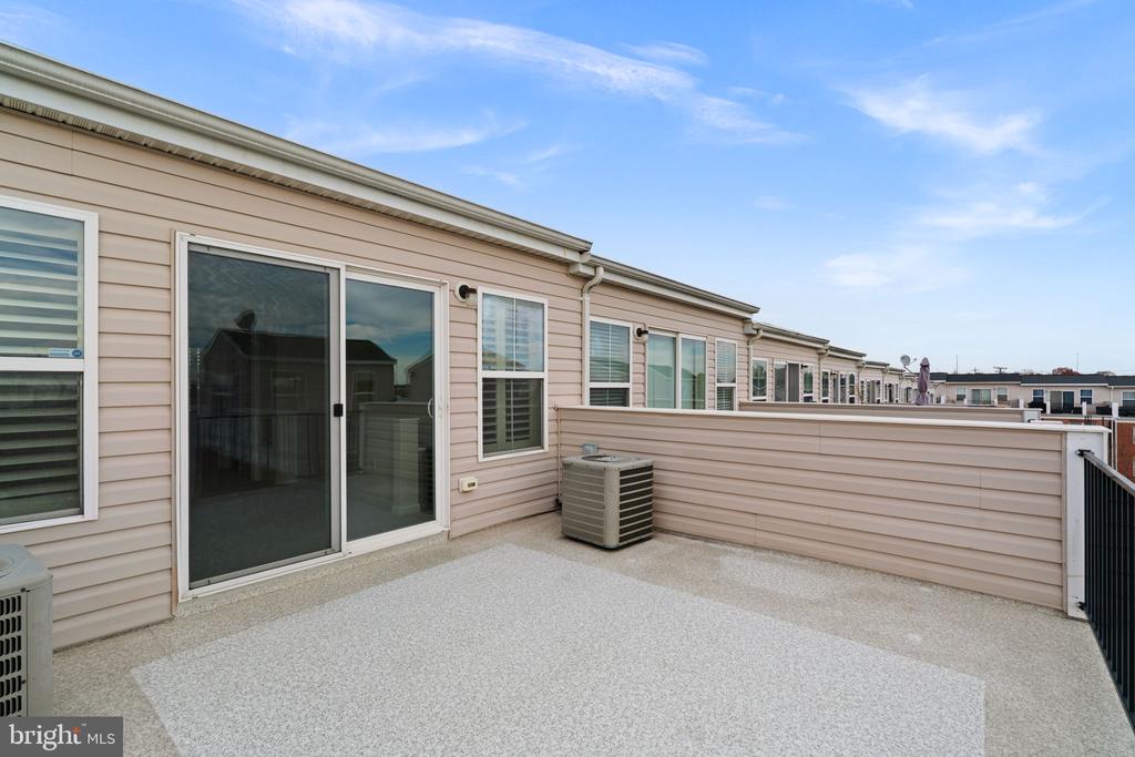 4615 DILLON PLACE