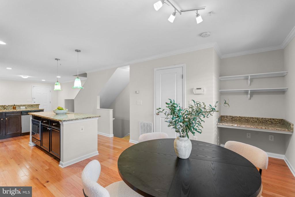 4615 DILLON PLACE