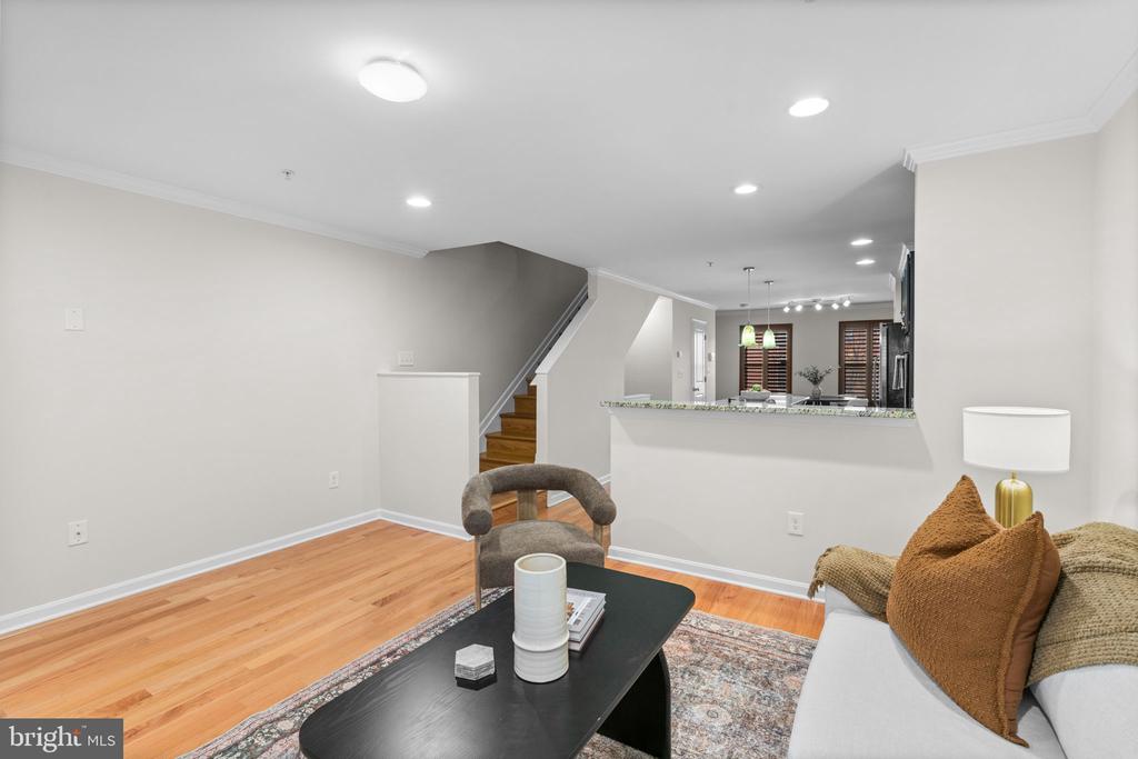 4615 DILLON PLACE