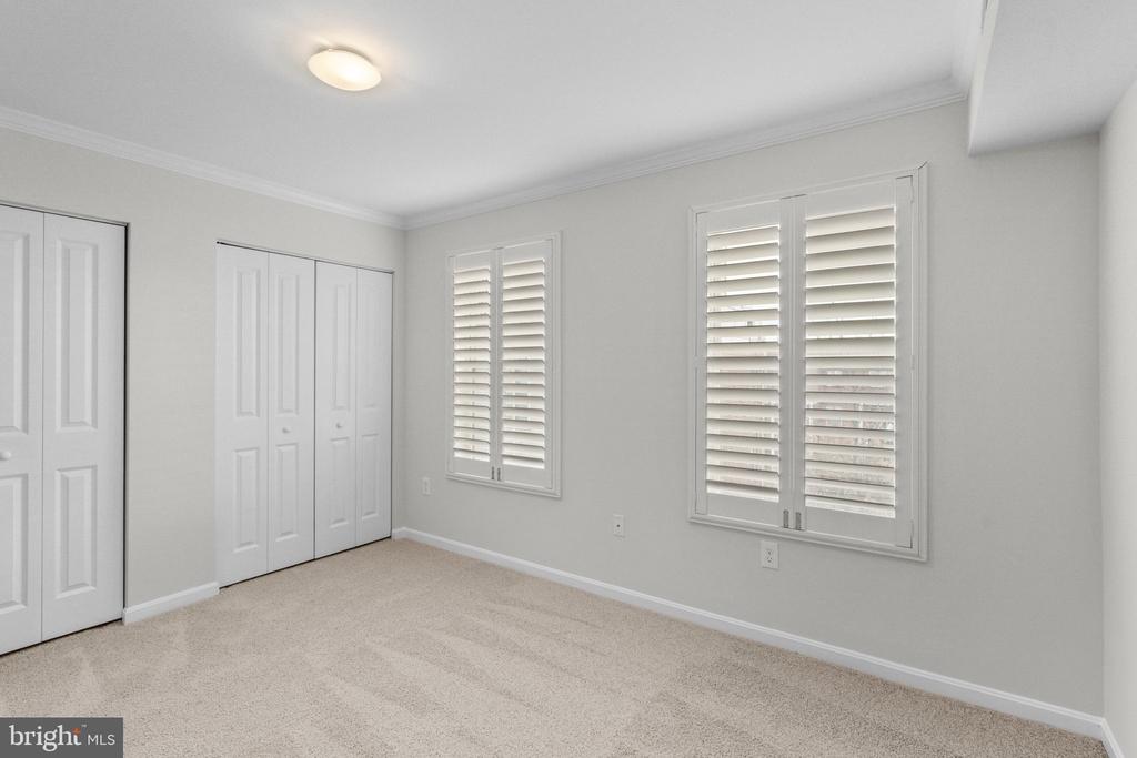 4615 DILLON PLACE