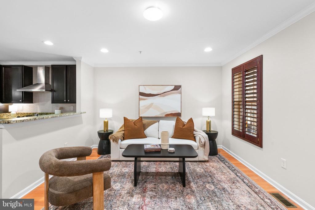 4615 DILLON PLACE