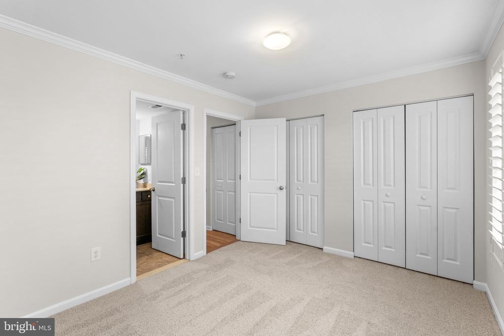 4615 DILLON PLACE