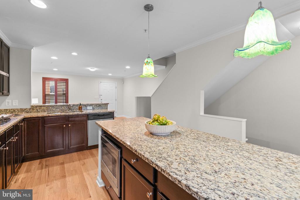 4615 DILLON PLACE