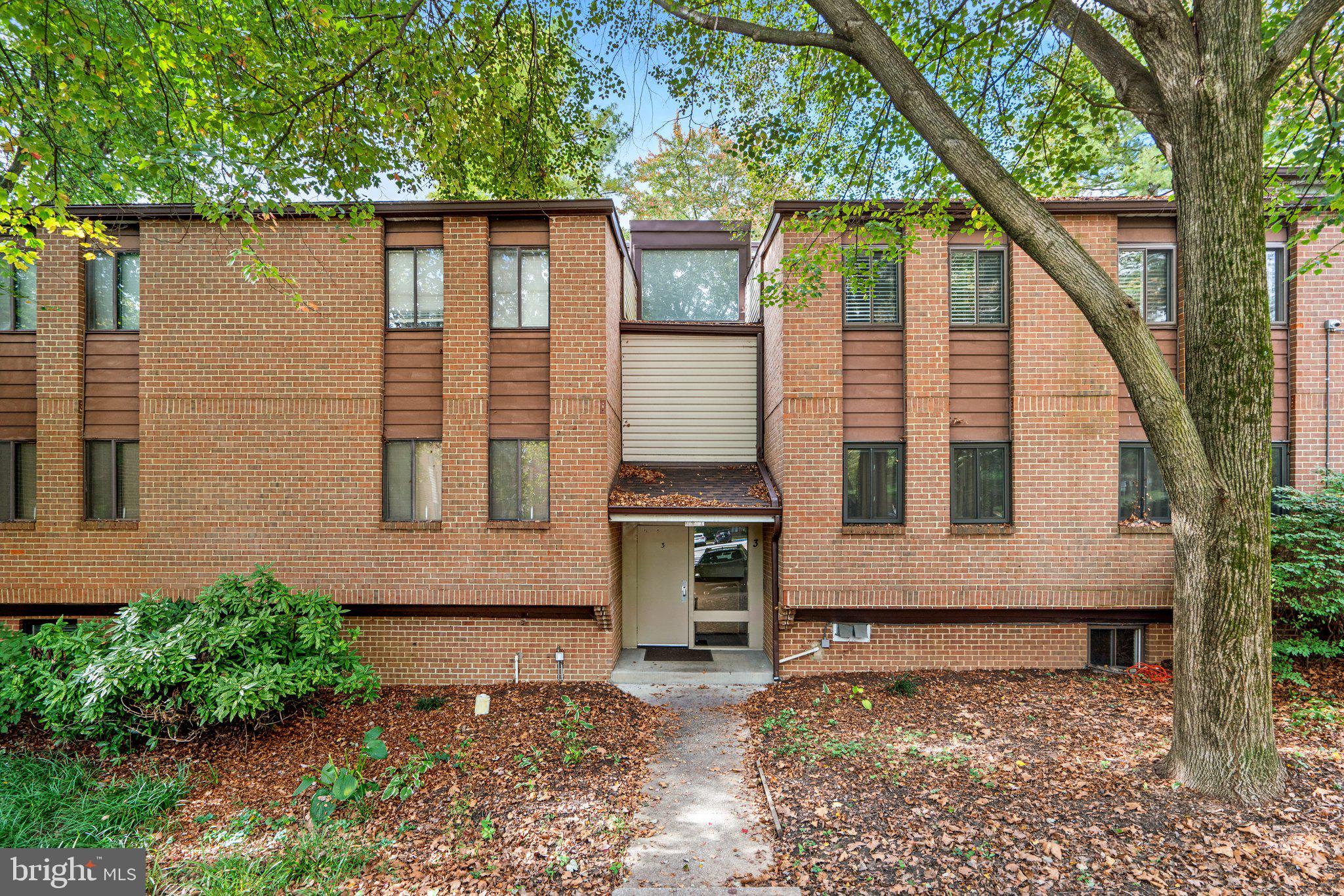 3 Suntop Ct #T-1
