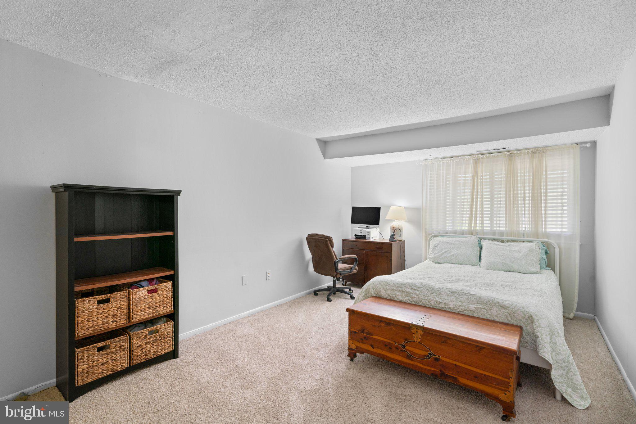 3 Suntop Ct #T-1