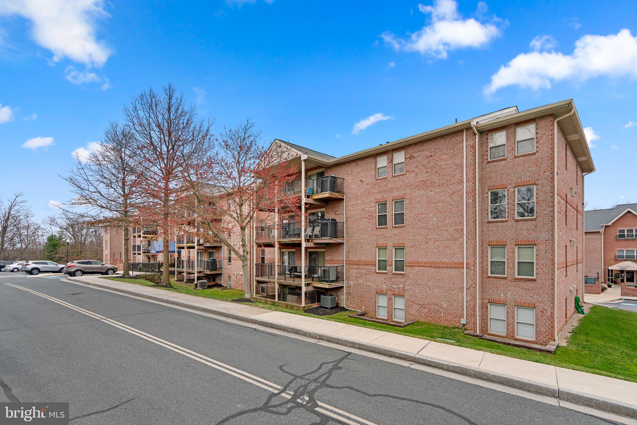3907 Hannon Ct #1d