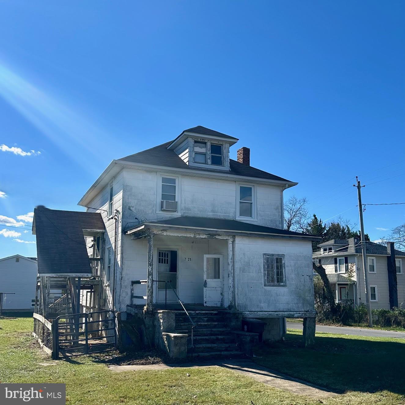 7321 Elmore Ave