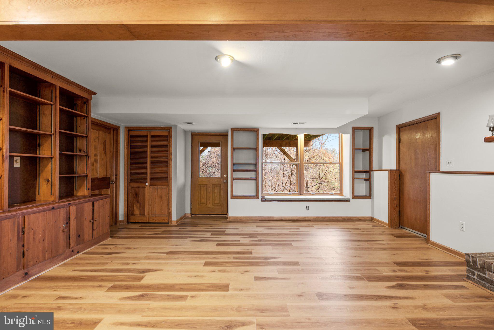 2800 Garrett Rd
