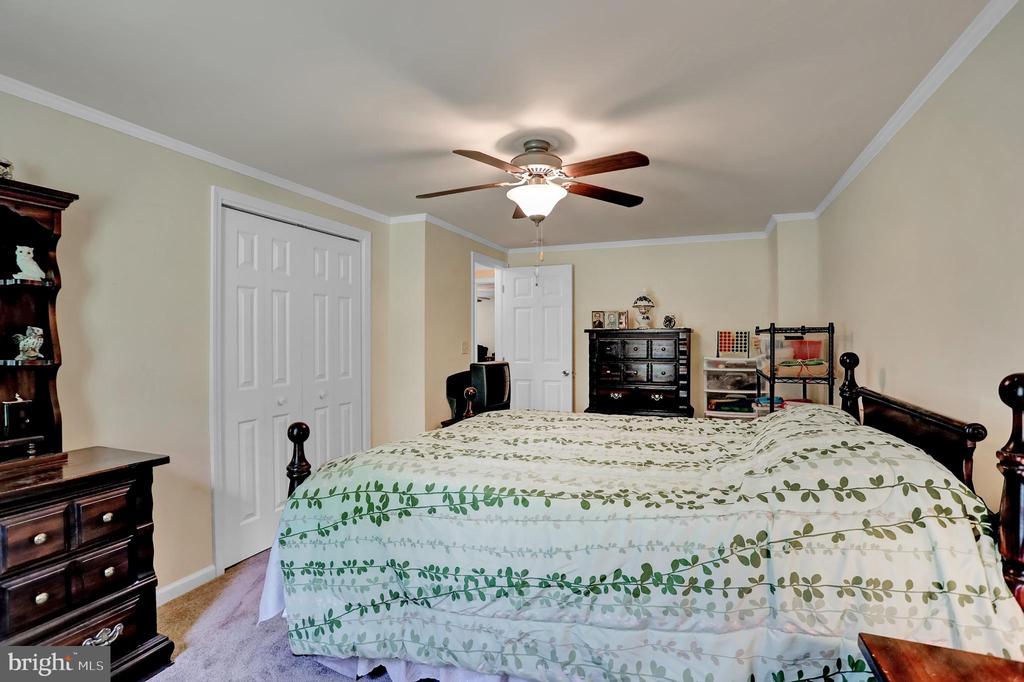 2205 HOLLY NECK ROAD