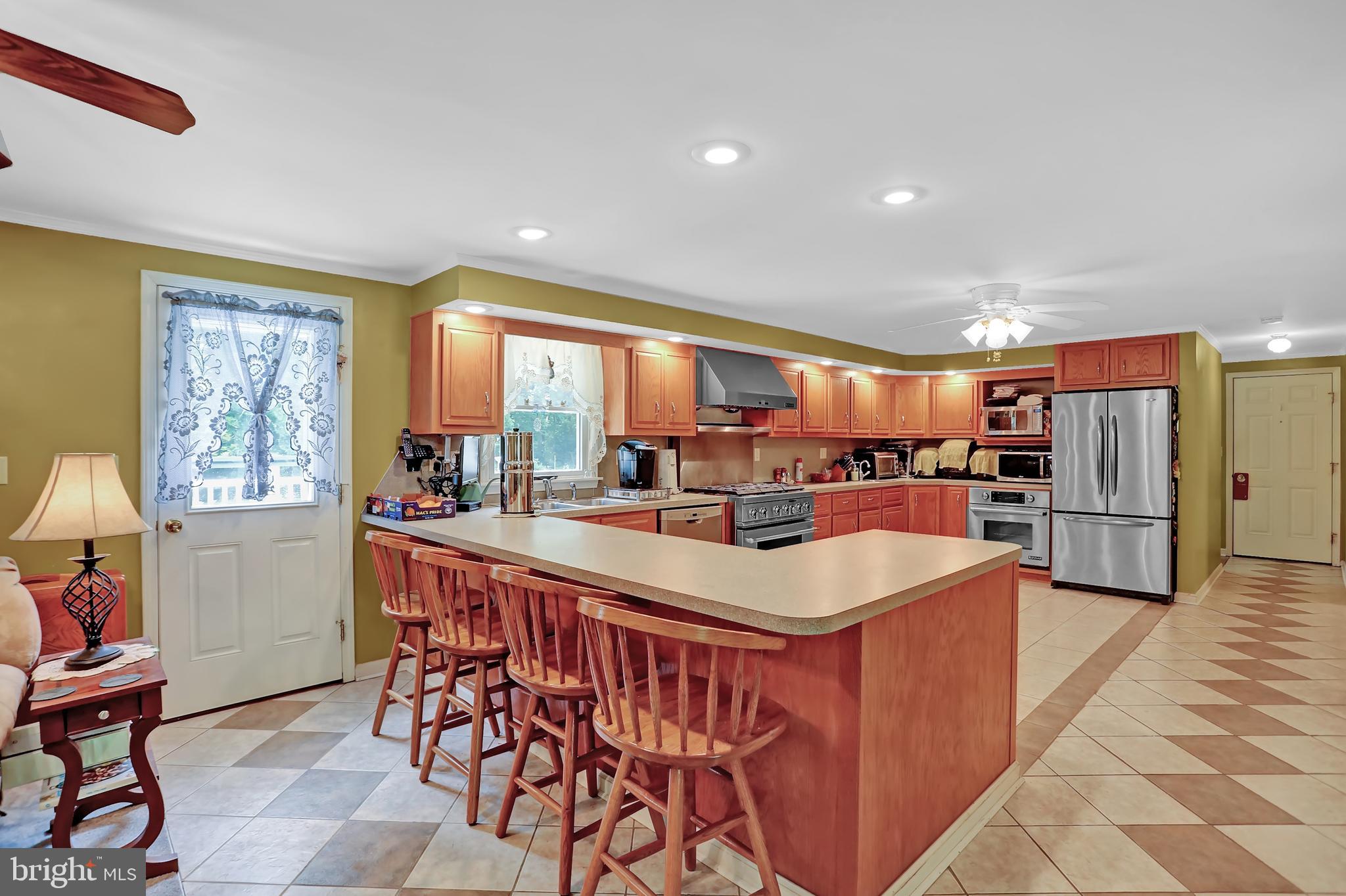 2205 HOLLY NECK ROAD