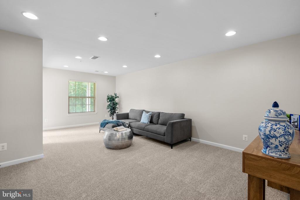 9950 Ravenhurst Rd