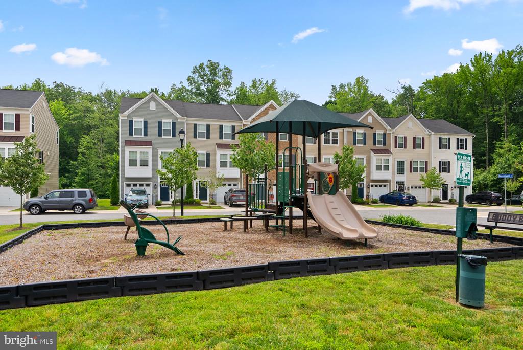 9950 Ravenhurst Rd