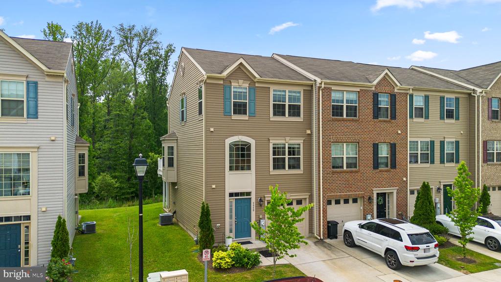 9950 Ravenhurst Rd