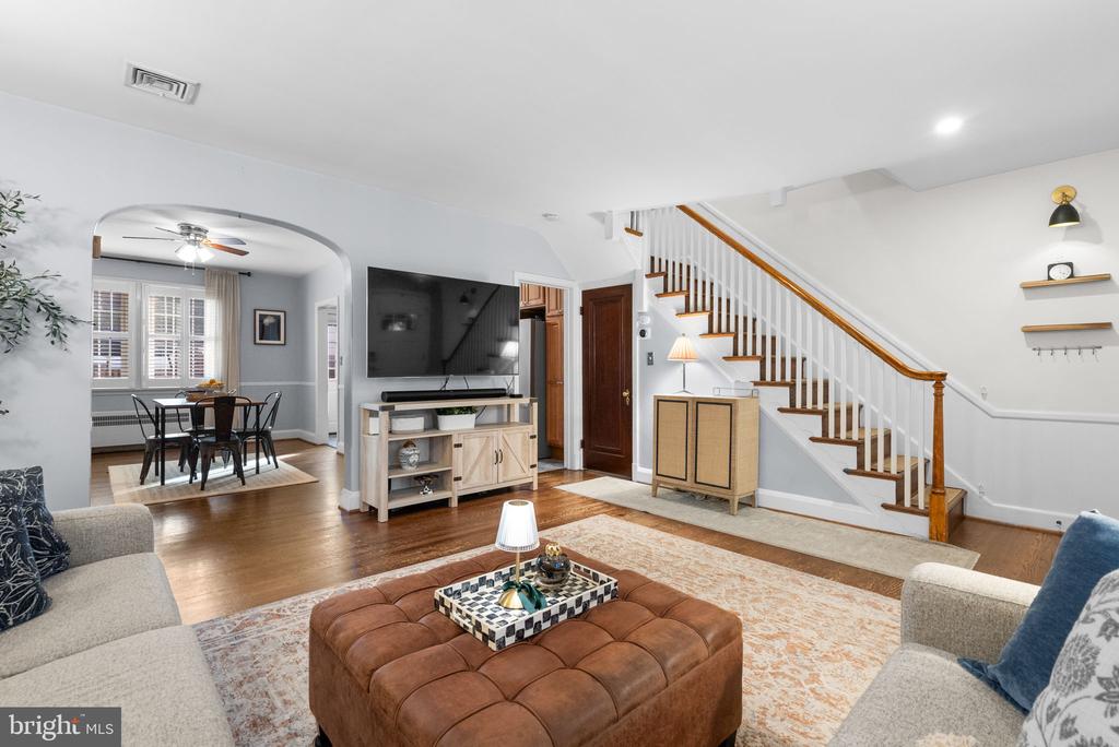 229 MURDOCK ROAD