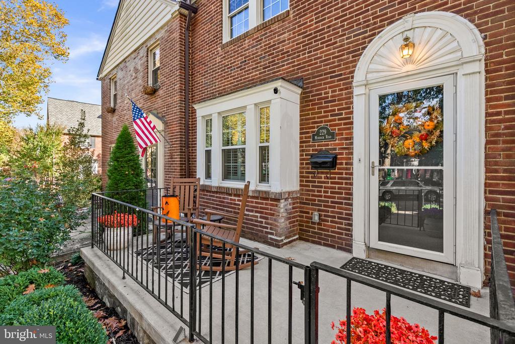 229 MURDOCK ROAD