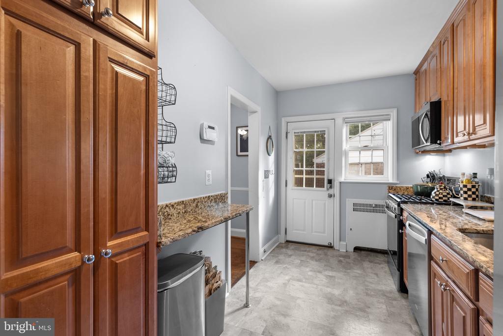229 MURDOCK ROAD