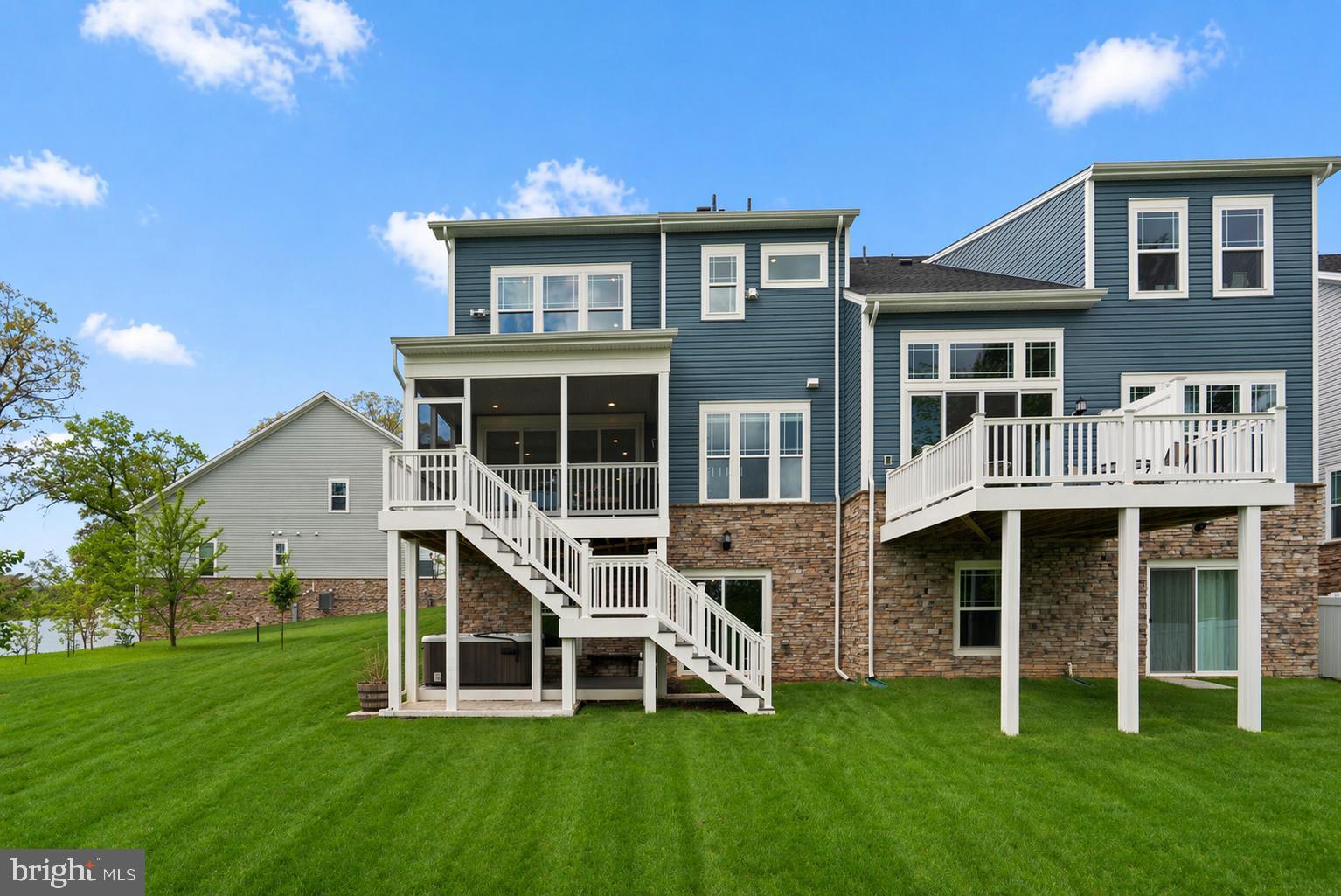 1907 WATERS LANDING DRIVE