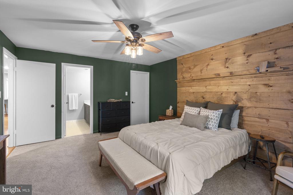 1 ELPHIN COURT 301