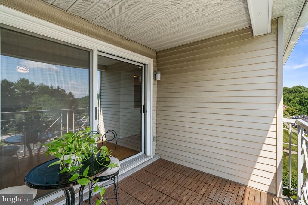1 ELPHIN COURT 301