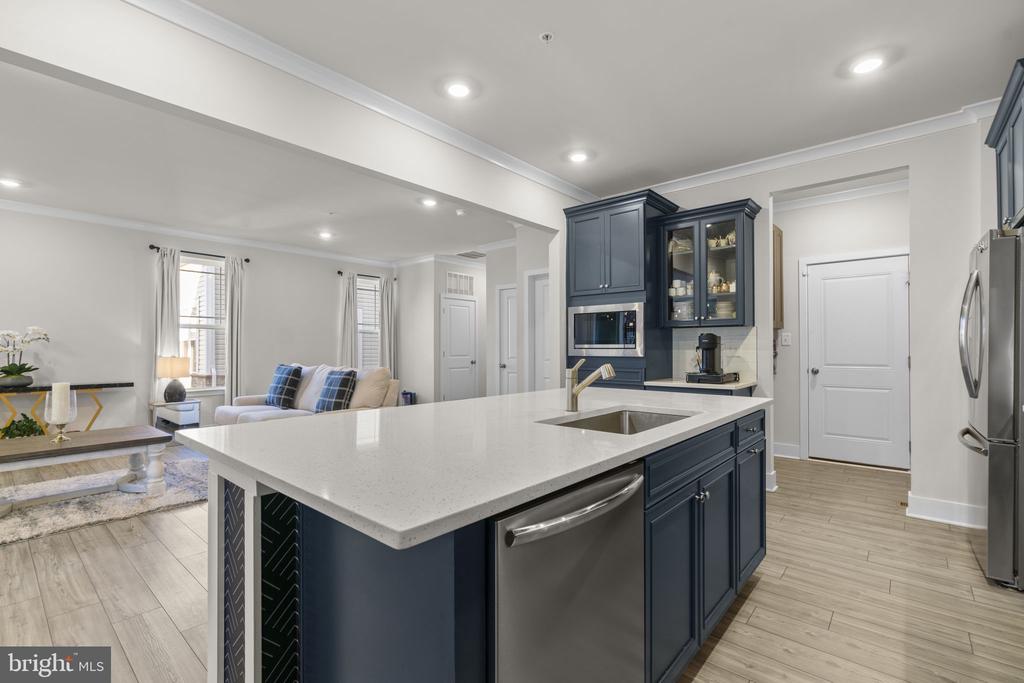 1904 WATERS LANDING DRIVE