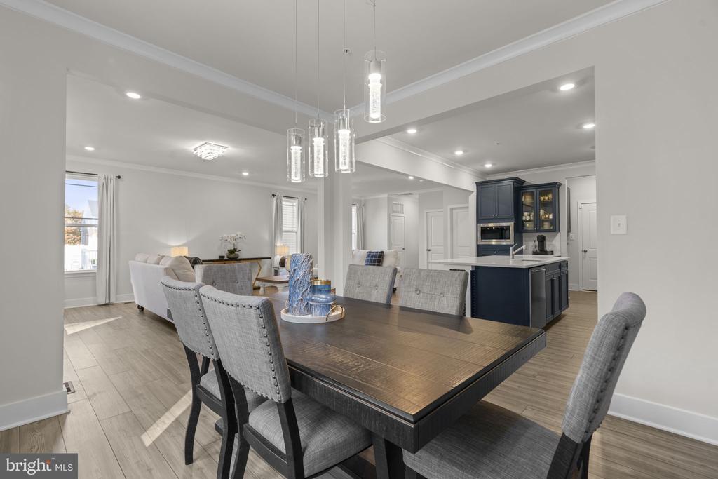 1904 WATERS LANDING DRIVE