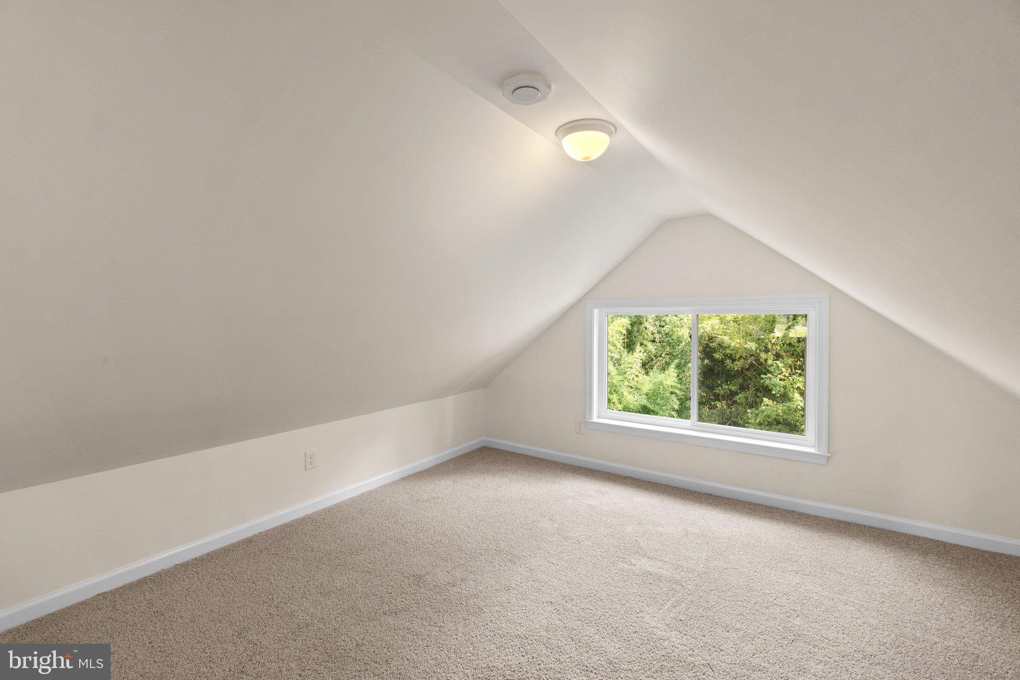 4075 Watson Ln