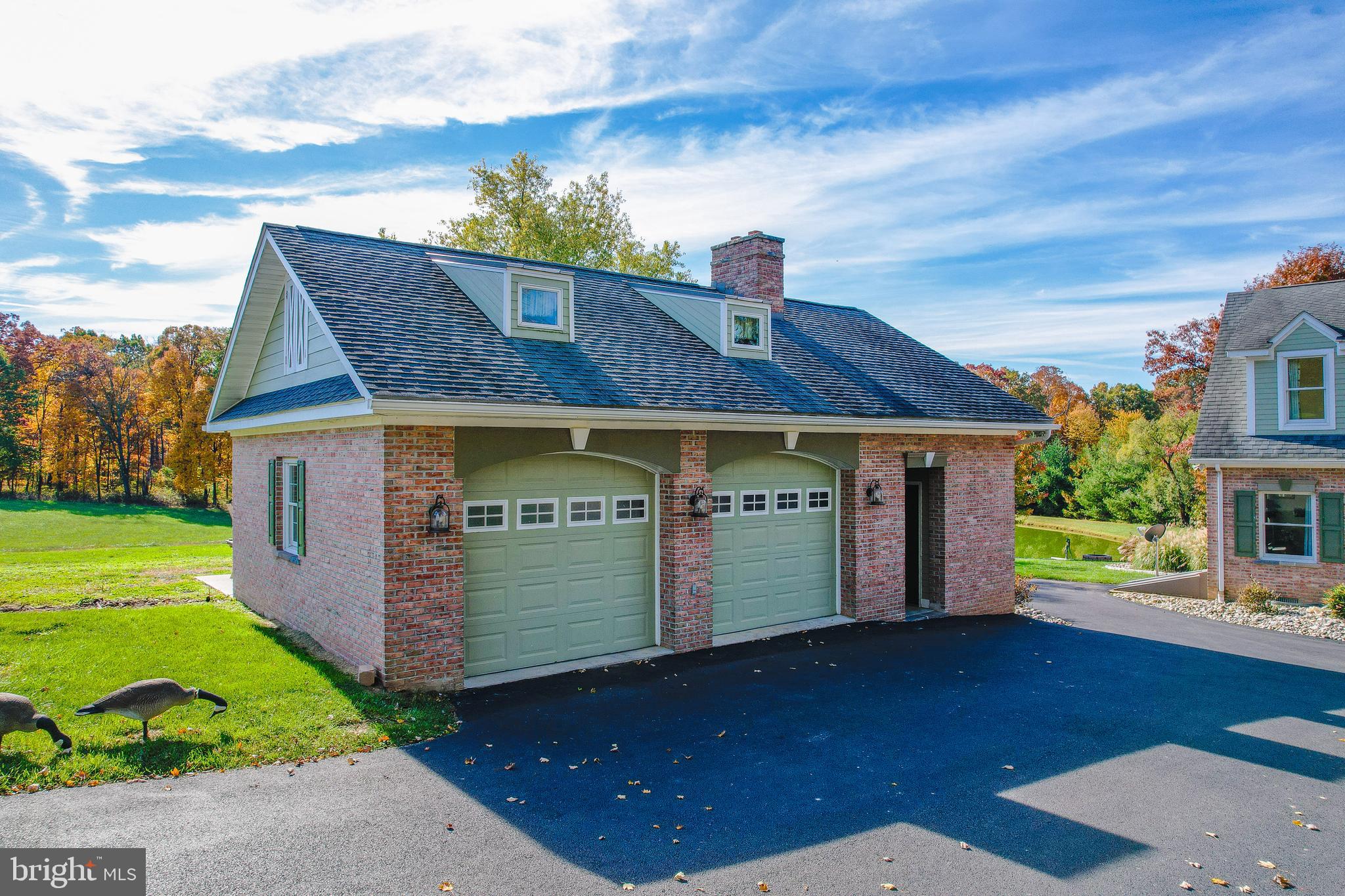 1525 Humbert Schoolhouse Rd