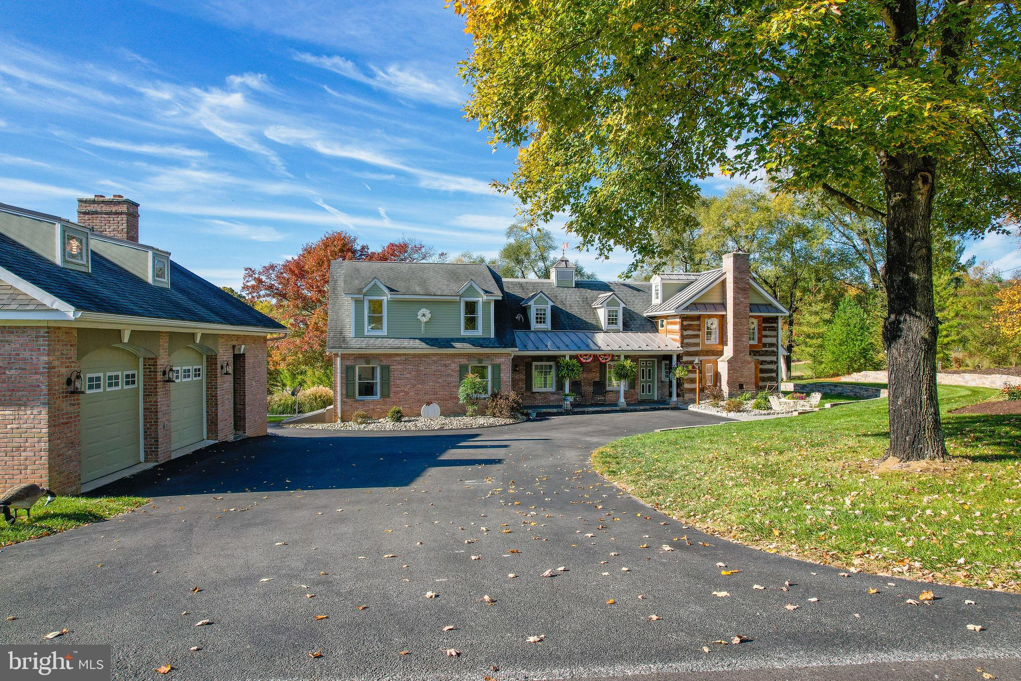 1525 Humbert Schoolhouse Rd