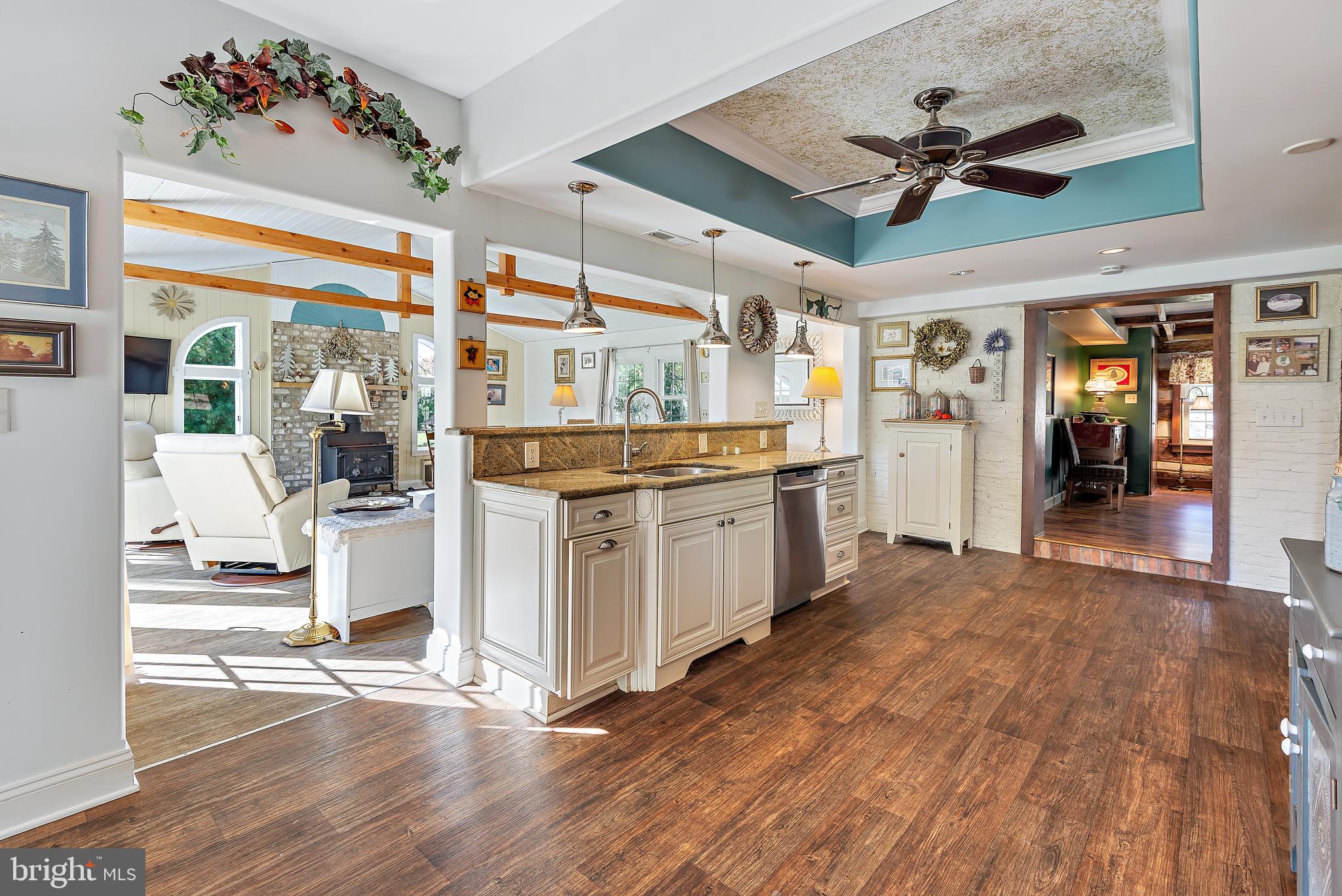 1525 Humbert Schoolhouse Rd