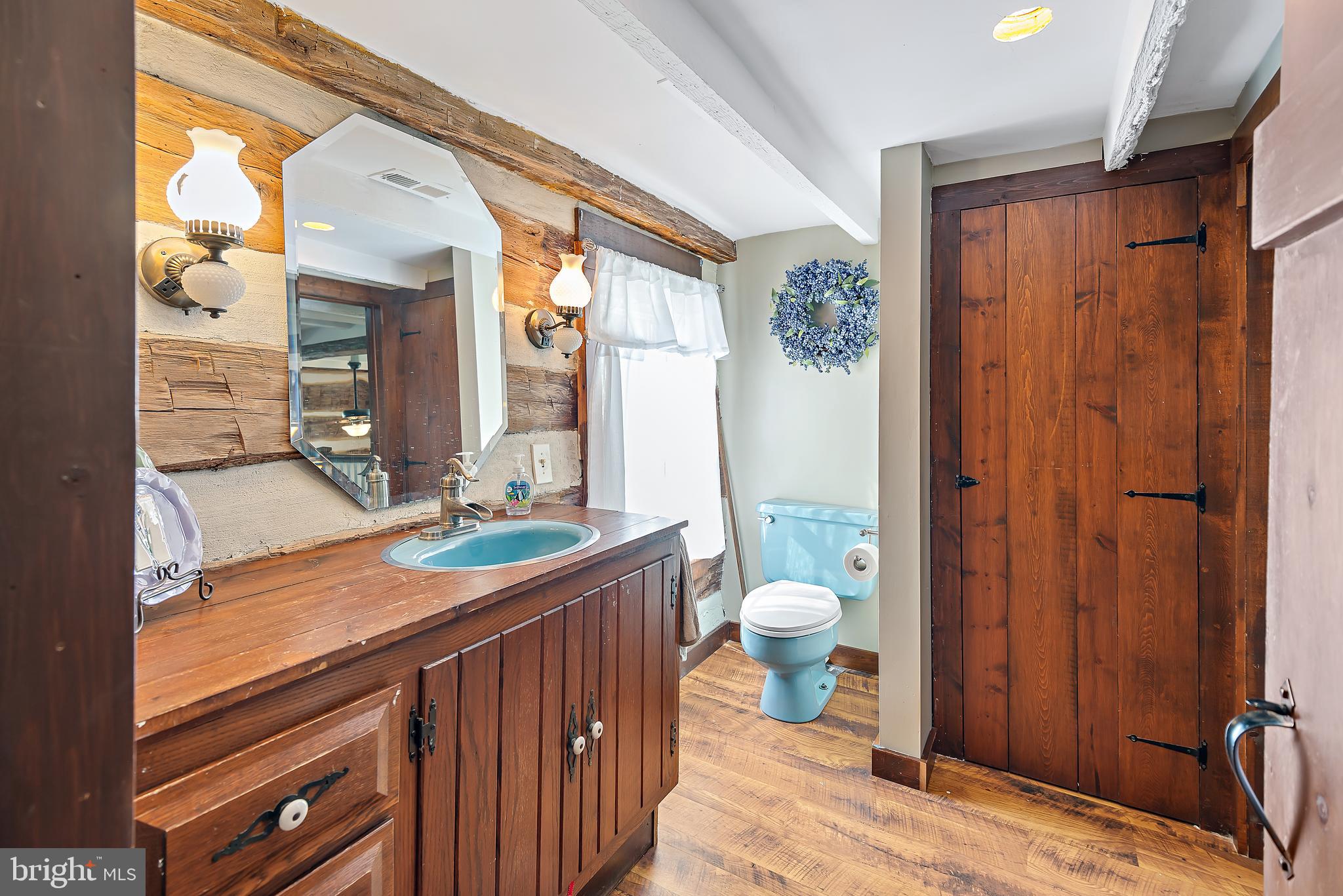 1525 Humbert Schoolhouse Rd