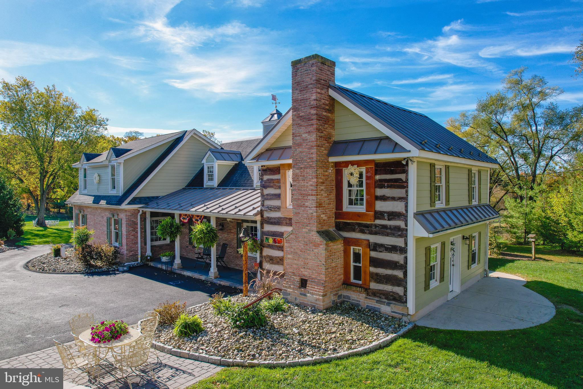 1525 Humbert Schoolhouse Rd