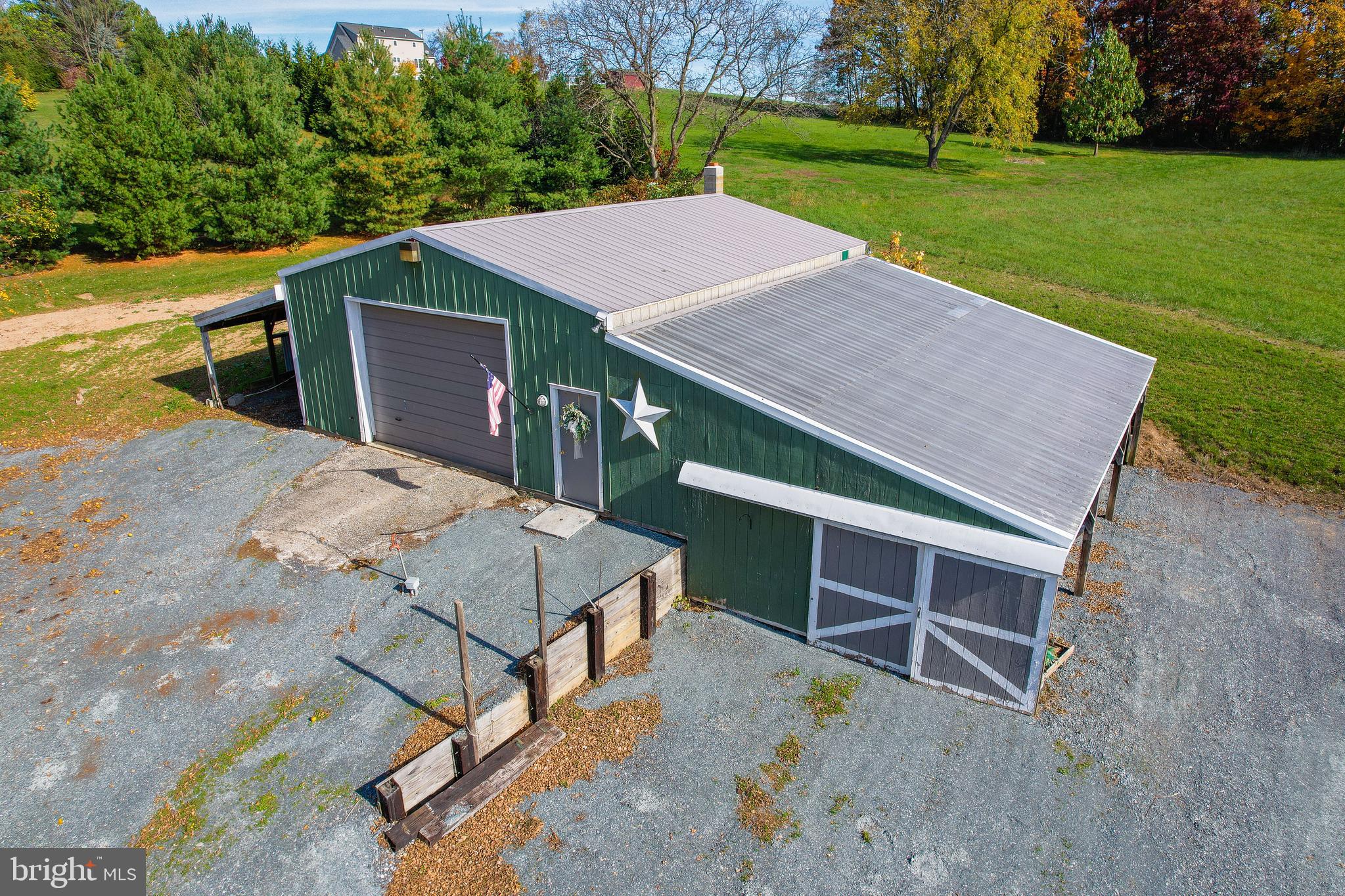 1525 Humbert Schoolhouse Rd