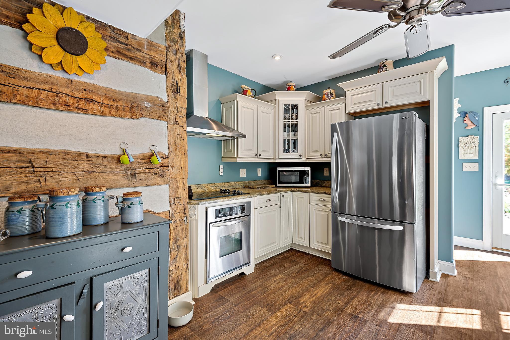 1525 Humbert Schoolhouse Rd