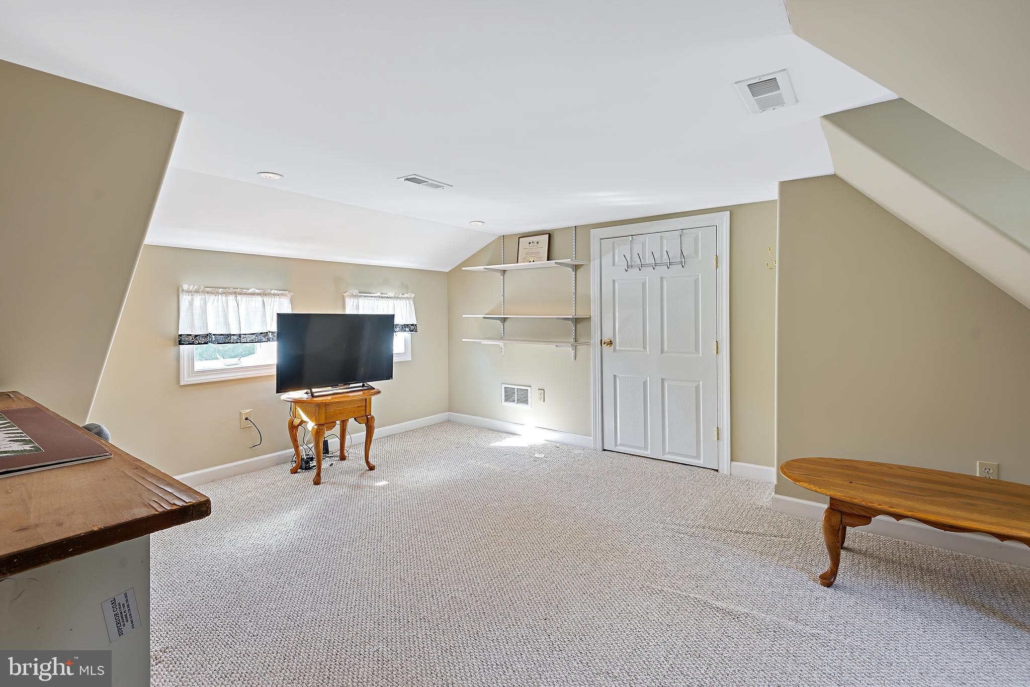 1525 Humbert Schoolhouse Rd