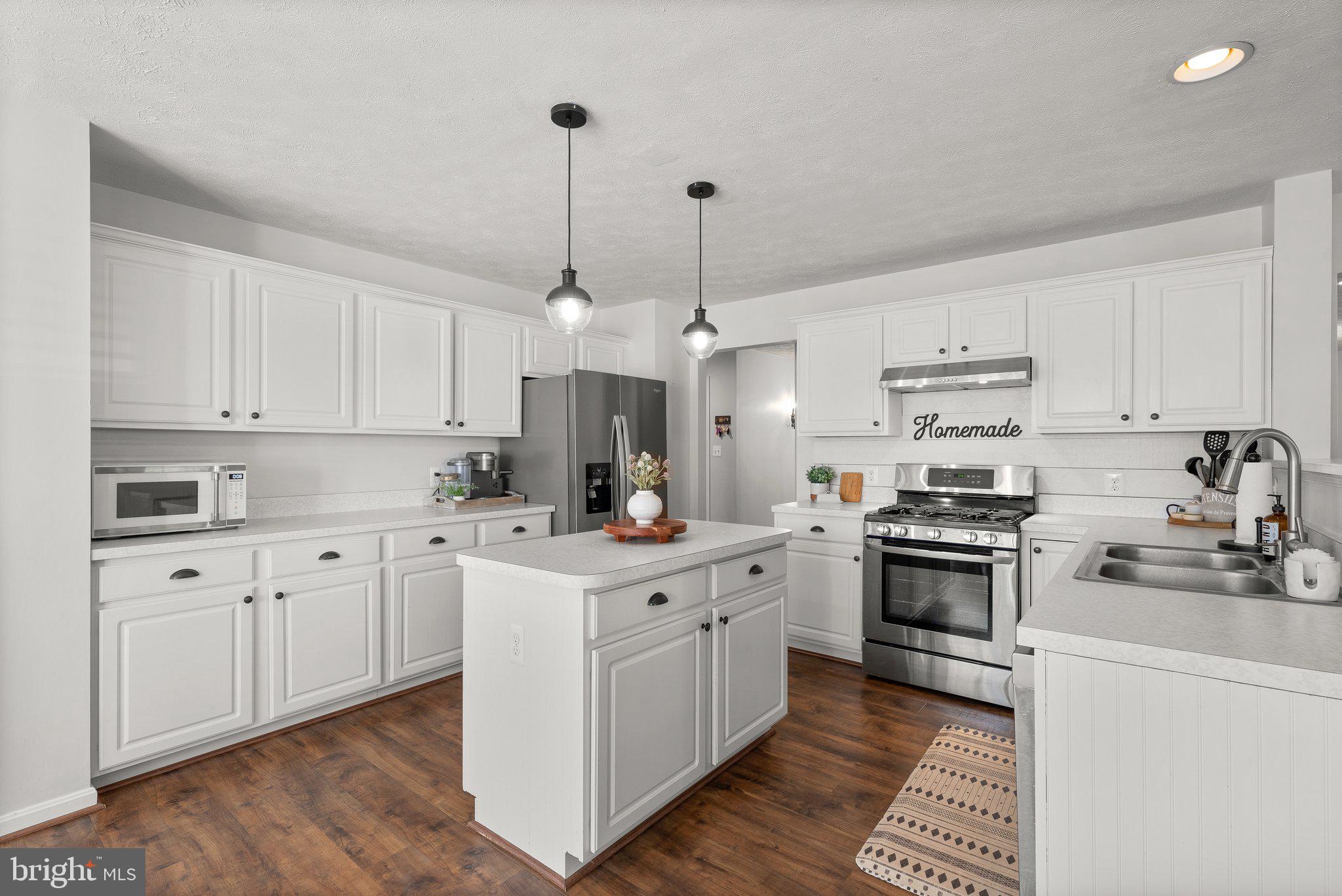 1211 Millstone Ct