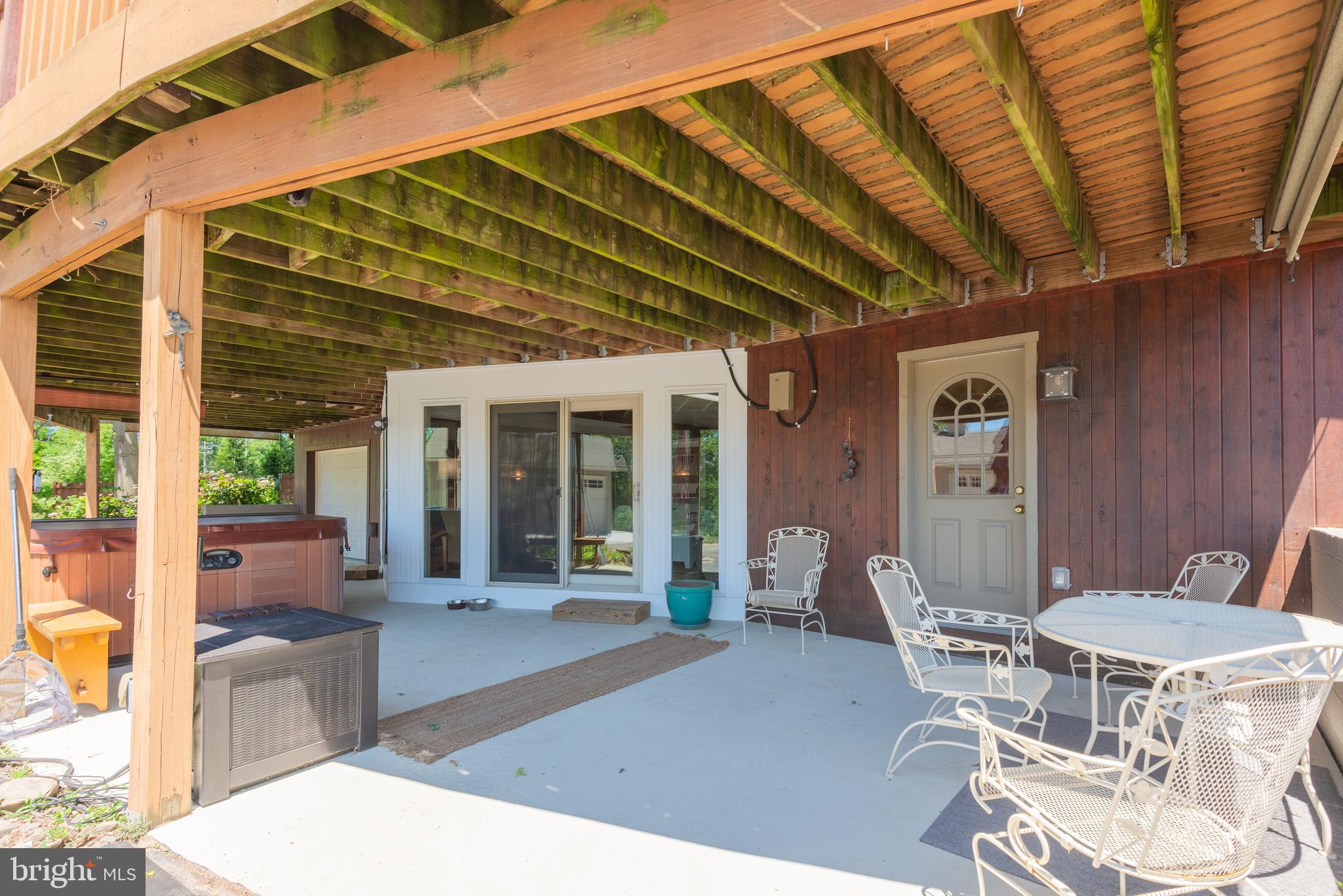 1521 Humbert Schoolhouse Rd