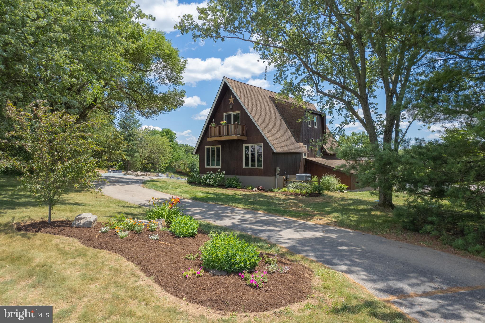 1521 Humbert Schoolhouse Rd