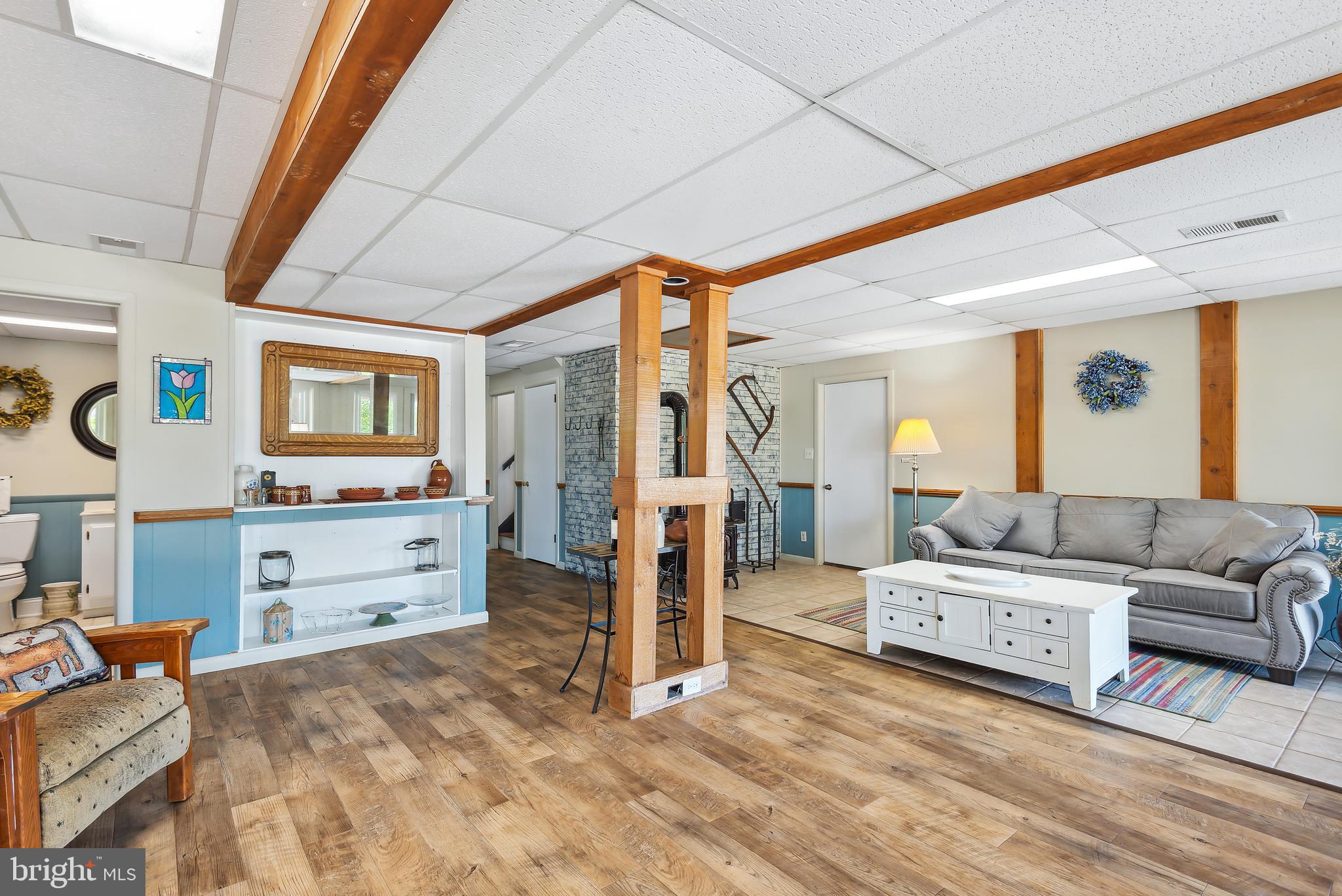 1521 Humbert Schoolhouse Rd