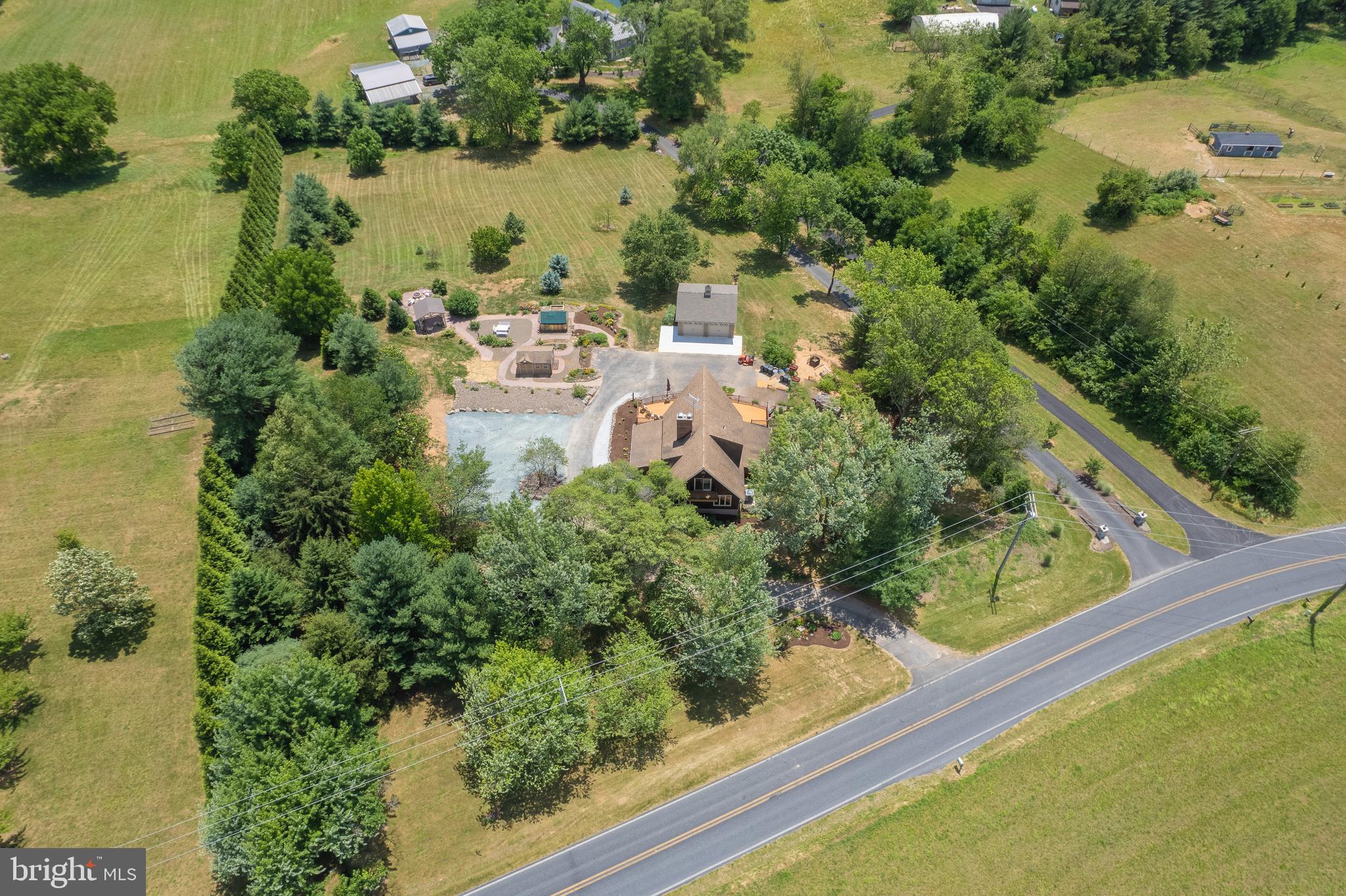 1521 Humbert Schoolhouse Rd
