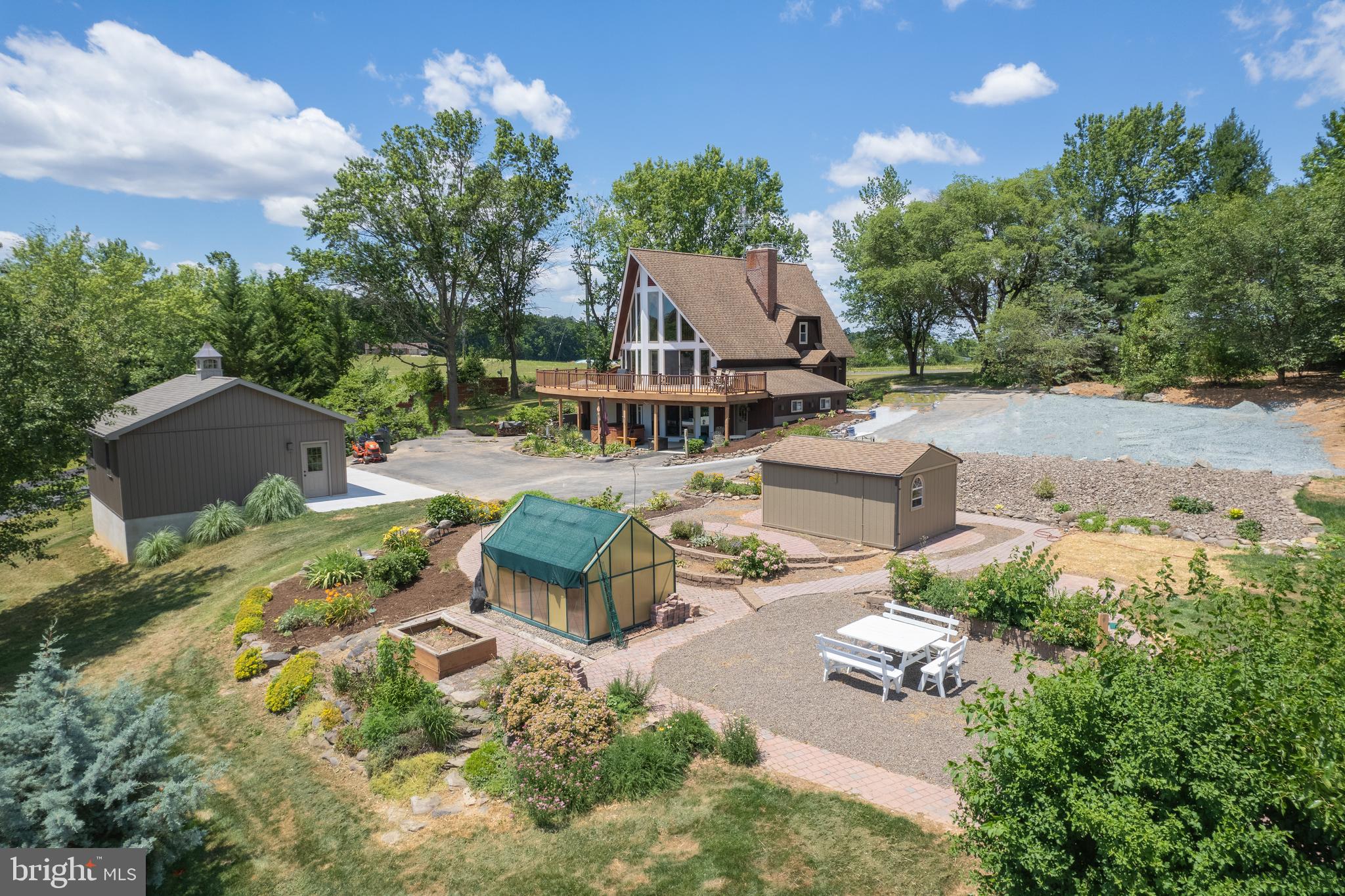 1521 Humbert Schoolhouse Rd