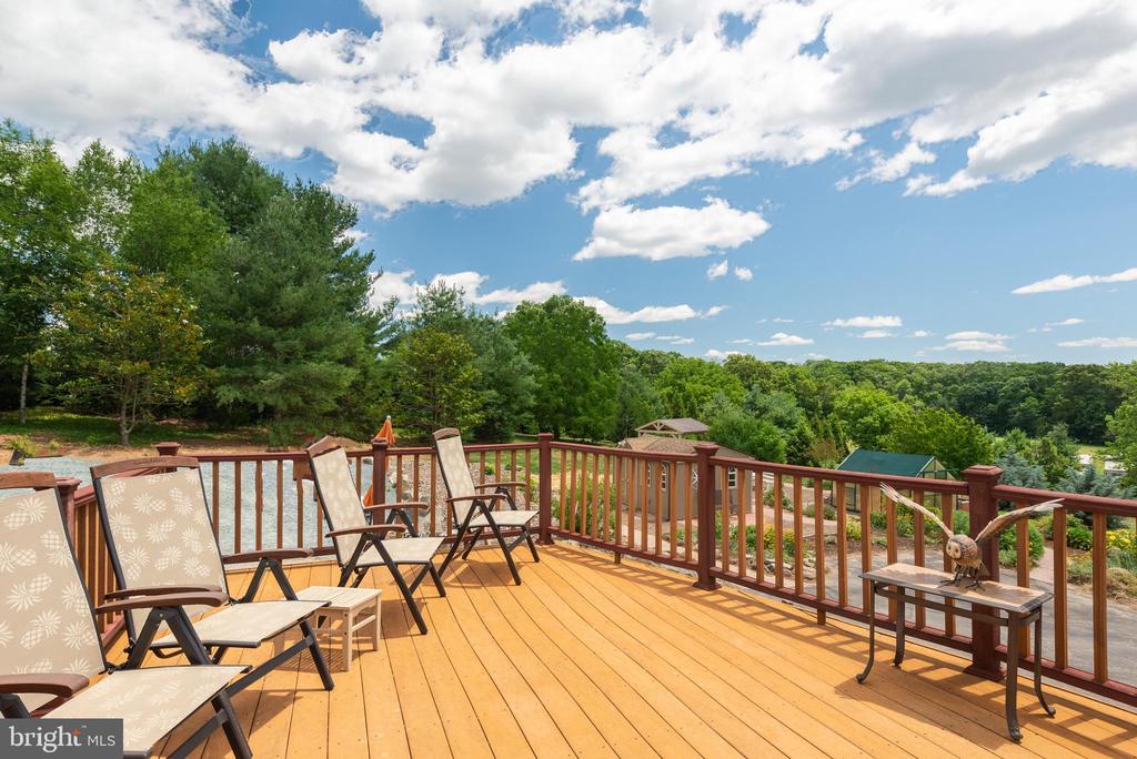 1521 Humbert Schoolhouse Rd