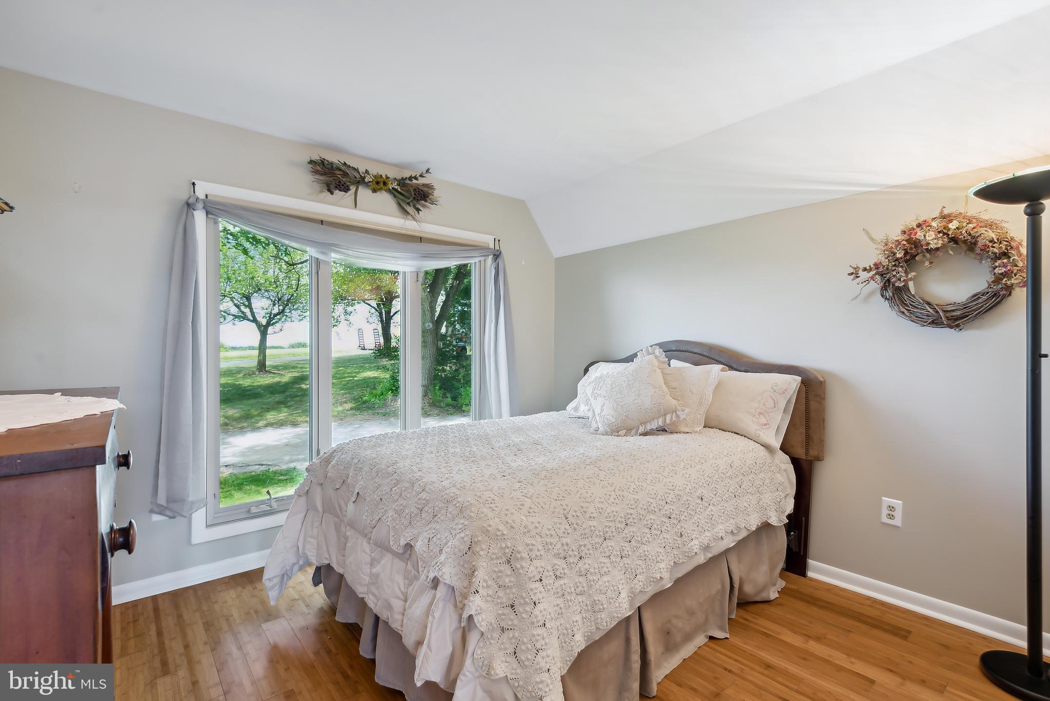 1521 Humbert Schoolhouse Rd