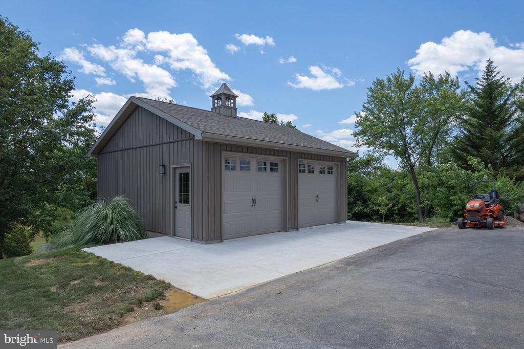 1521 Humbert Schoolhouse Rd