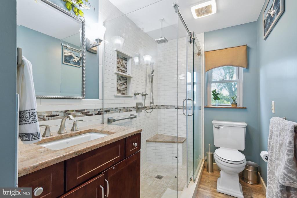 1521 Humbert Schoolhouse Rd