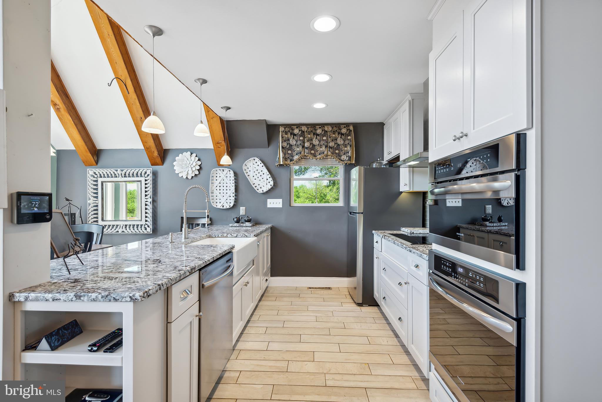1521 Humbert Schoolhouse Rd